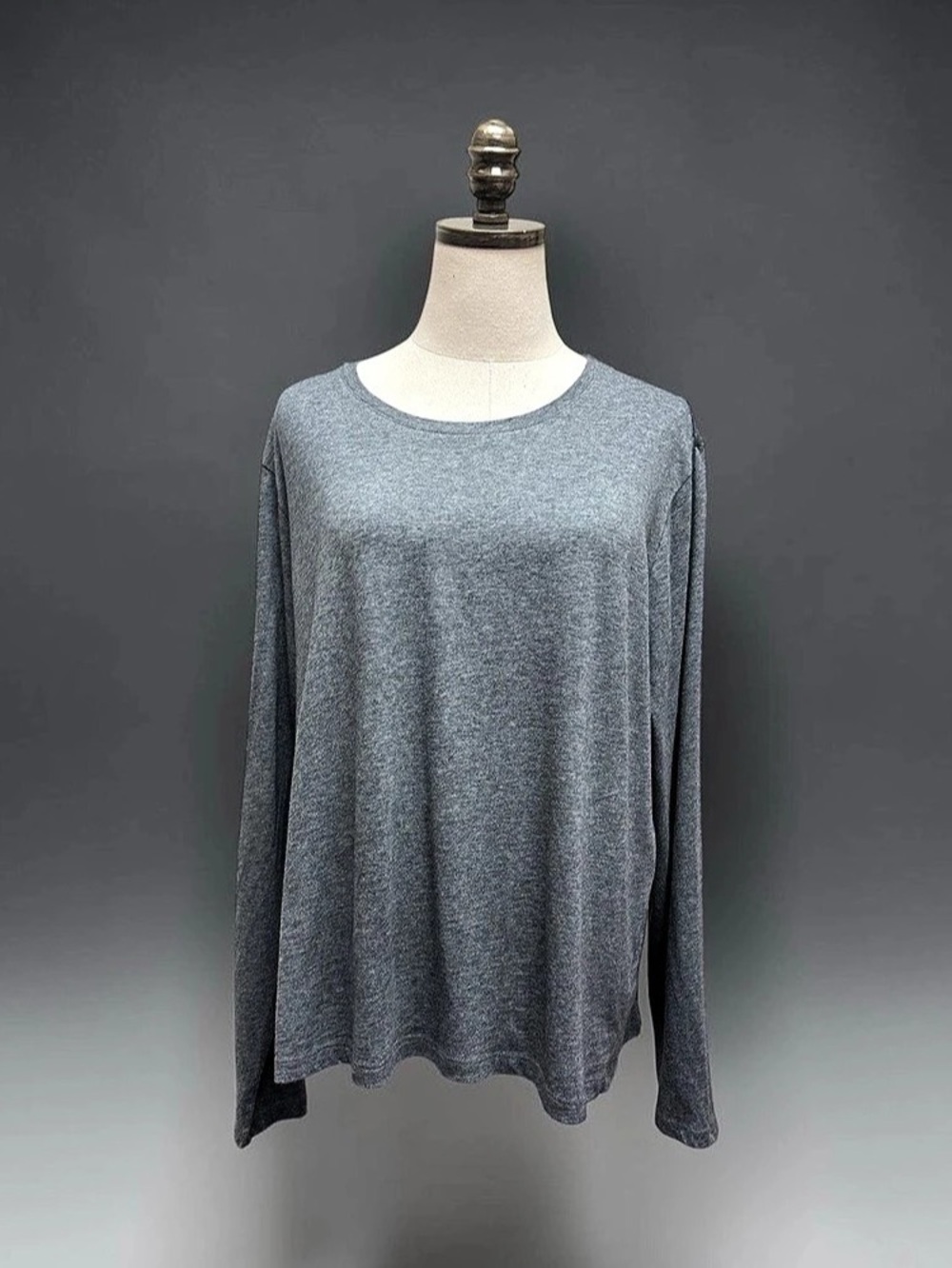 * like new * Lands' End Gray Long Sleeve Tee XL